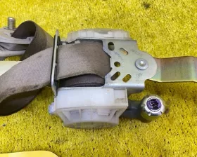 Ремень безопасности Subaru