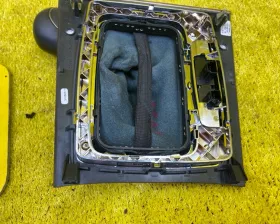 Консоль автомата Mercedes-Benz