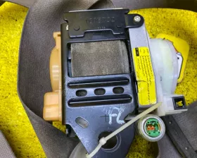Ремень безопасности Toyota