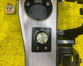 Консоль автомата Toyota
