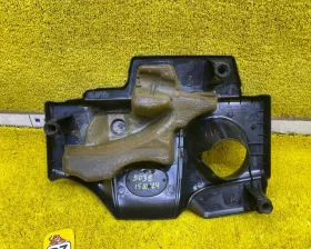 Пластиковая крышка на двс TOYOTA