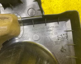 Пластиковая крышка на двс TOYOTA