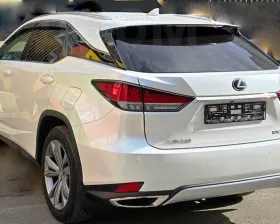 Пластиковая крышка на двс TOYOTA