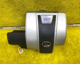 Пластиковая крышка на двс TOYOTA