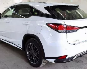 Пластиковая крышка на двс TOYOTA