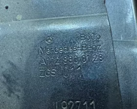 Петля капота Mercedes-Benz