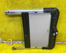 Люк Nissan