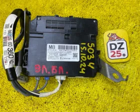 Электронный блок Toyota