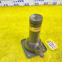 Поддомкратник/ домкрат TOYOTA