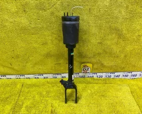 Стойка Mercedes-Benz