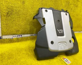 Пластиковая крышка на двс Nissan