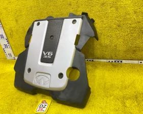 Пластиковая крышка на двс Nissan