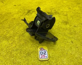 Подушка коробки передач TOYOTA