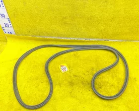 Уплотнительная резинка багажника LEXUS