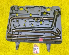 Инструментальный ящик Toyota