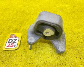 Подушка двигателя TOYOTA