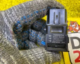Датчик парктроника Toyota