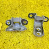 Петля дверная Toyota