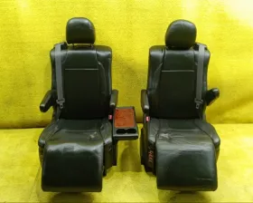 Чехлы на сидения TOYOTA