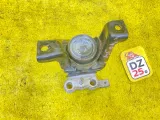 Подушка двигателя TOYOTA NOAH/VOXY/ESQUIRE 2015 1230537310 ZWR80G/ZWR80W/ZWR80 2ZRFXE, передняя правая