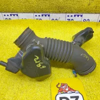 Патрубок воздушного фильтра TOYOTA