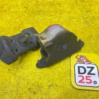 Крепление запасного колеса TOYOTA