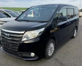 Пол багажника пластик TOYOTA