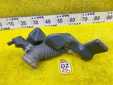 Патрубок воздушного фильтра TOYOTA LAND CRUISER PRADO/HILUX SURF 2003 1788162200 VZJ121/VZJ120W/VZJ120/VZJ121W/VZJ125W/VZJ125/VZN210W/VZN215W 5VZFE, передний
