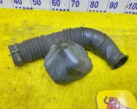 Патрубок воздушного фильтра TOYOTA