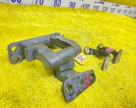 Петли двери багажника Toyota