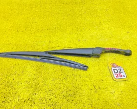 Дворник 5-й двери Toyota