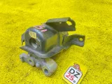 Подушка двигателя TOYOTA NOAH/VOXY/ESQUIRE 2014 1230537310 ZWR80G/ZWR80W/ZWR80 2ZRFXE, передняя правая