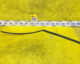 Молдинг лобового стекла TOYOTA