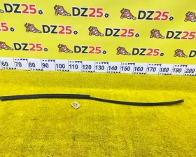 Молдинг лобового стекла TOYOTA