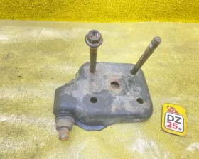 Стремянка рессоры TOYOTA