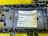 Замок двери Mercedes-Benz SLK-Class 2012 A1727600240 R172.447 M271DE18AL, передний правый