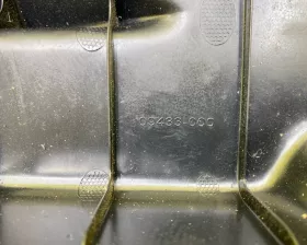 Пластик замка багажника Jaguar