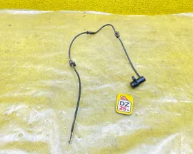 Датчик abs TOYOTA