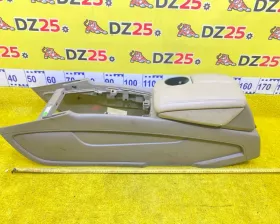 Бардачок между сиденьями VAG