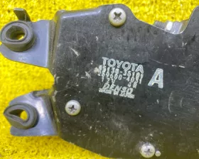 Моторчик заднего дворника Toyota