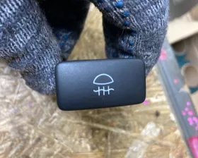 Кнопка туманки Toyota