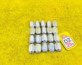 Гайка на колесо TOYOTA