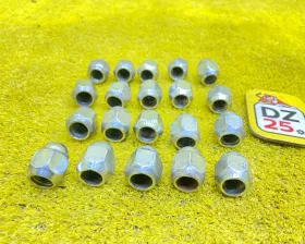 Гайка на колесо Subaru