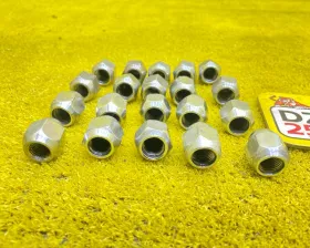 Гайка на колесо Subaru
