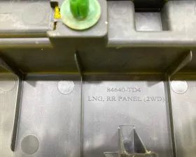 Пластик замка багажника HONDA