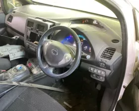 Зарядное гнездо NISSAN