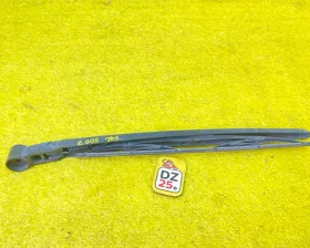 Дворник 5-й двери Land Rover