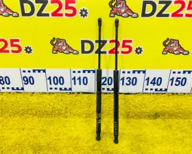 Амортизатор на заднее стекло Toyota