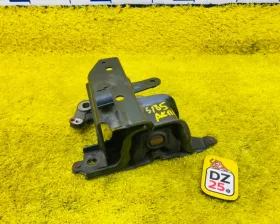 Подушка коробки передач TOYOTA