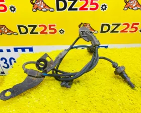 Датчик abs TOYOTA